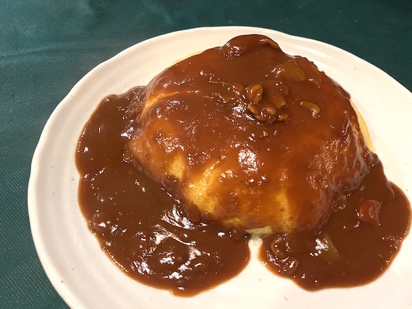フレスカの大盛りオムライス